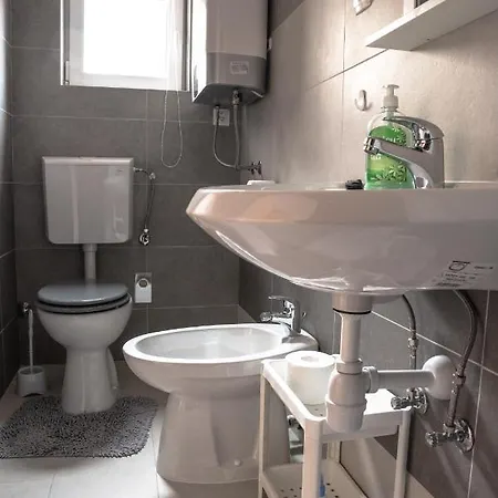 Small Stone House Luka *